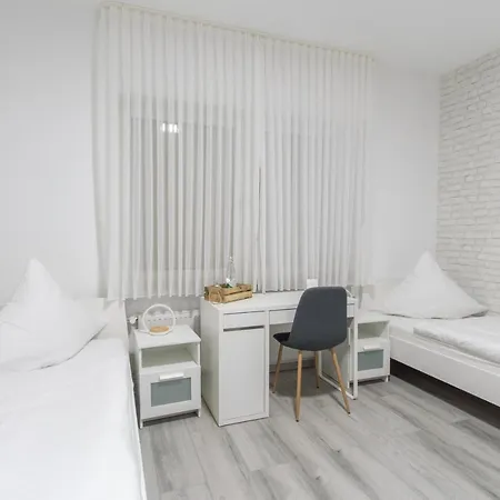 Ξενοδοχείο Billard Center Weywiesen *